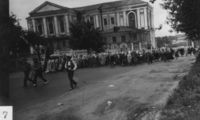 Крестный ход у Спасского собора. 1989 г. Фото 1 